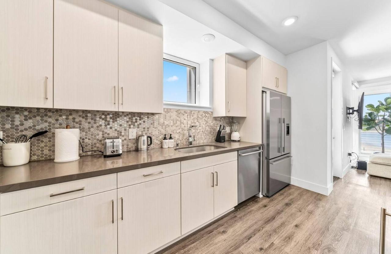 Apartment Sapphire Shores-beach View 2br Amazing Amenities