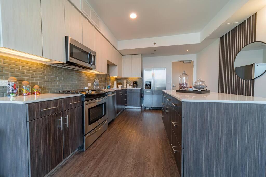 High Rise 1 Bd In Koreatown/downtown Free Parking Apartment