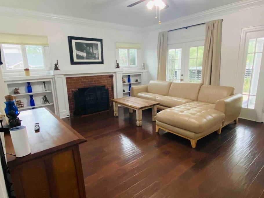 Stylish Gated 1,000sq Ft 1br + Bonus Br In Weho Private Designated Garage Chalé Los Angeles