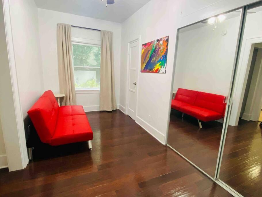 Stylish Gated 1,000sq Ft 1br + Bonus Br In Weho Private Designated Garage Chalé *