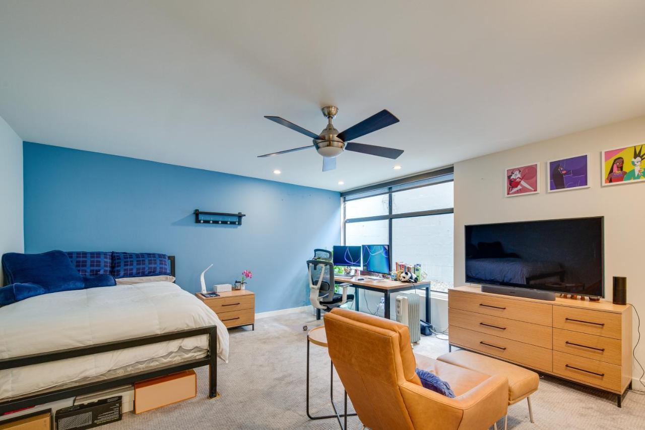 Modern Beverly Hills Townhome 5 Mi To Hollywood! Holiday home