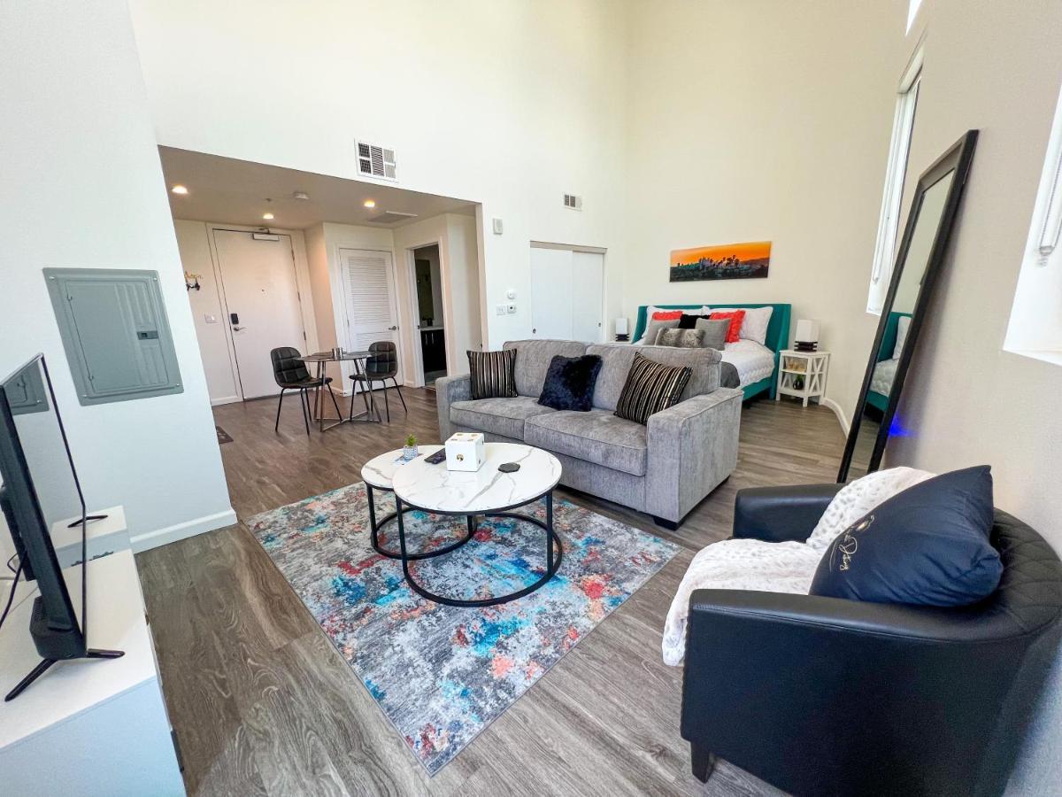 Luxury Downtown Penthouse With Skyline Views * Los Angeles