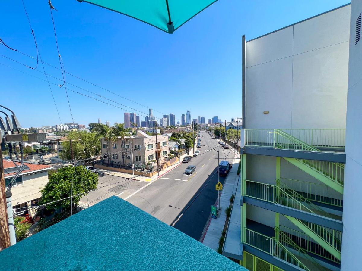 Luxury Downtown Penthouse With Skyline Views Bed & Breakfast