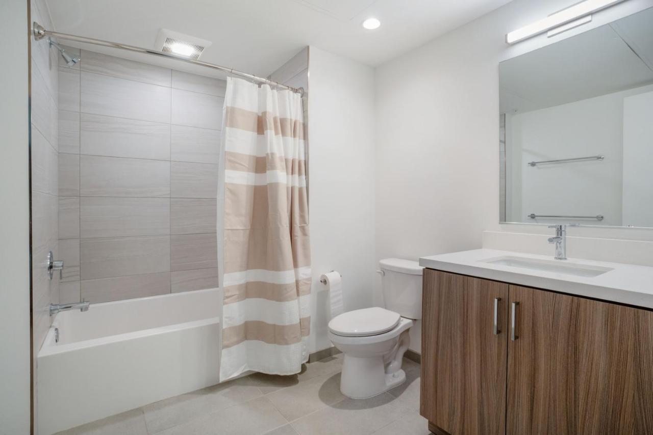 Apartment Culver 1br W Gym Lounge Nr Restaurants Lax-1096