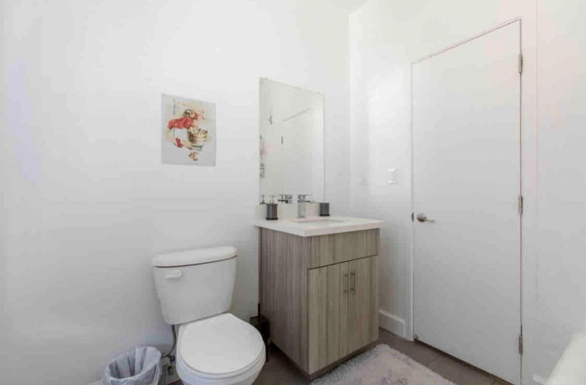2 Bedroom Unit In Hollywood Aparthotel *