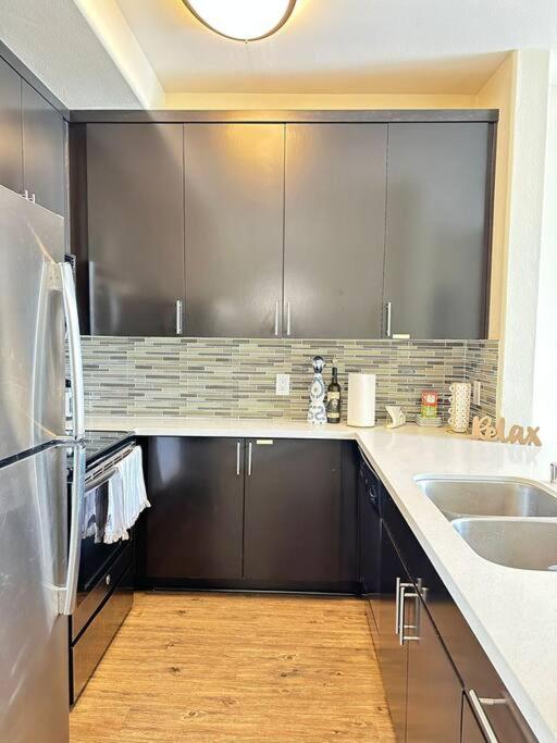 Marina Del Rey Luxury Pool, Gym, Parking, Bbq Apartment