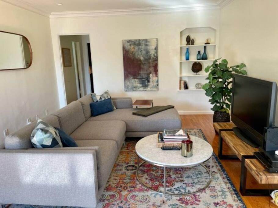 Apartment 1 Bedroom House In Beverlywood/carthay Square Los Angeles