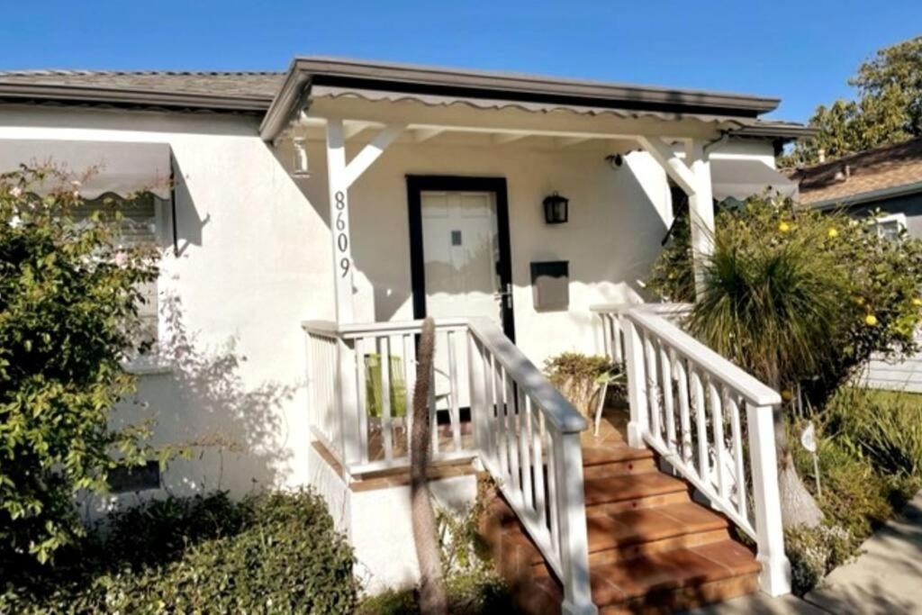 1 Bedroom House In Beverlywood/carthay Square *
