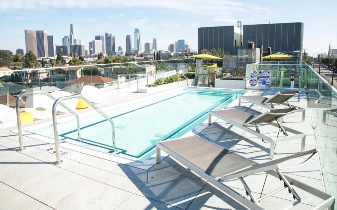Downtown Angeles Skyline Balcony View Modern Penthouse *