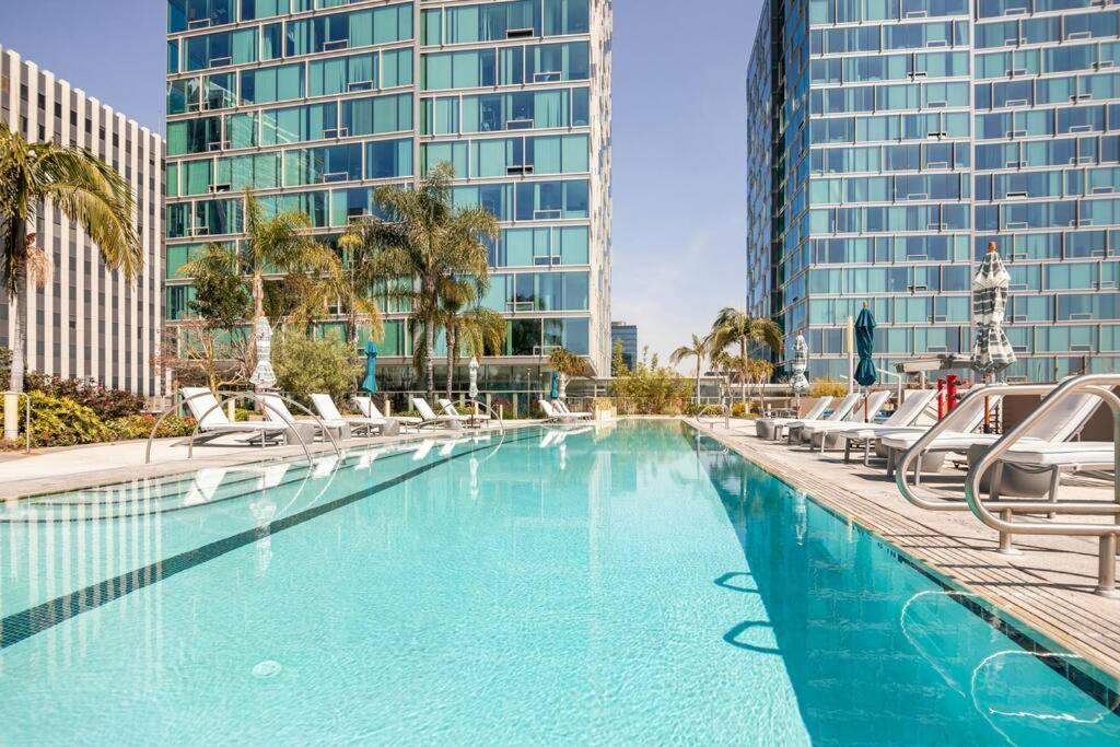 Apartment Gorgeous Luxury High Rise W/prvt Parking