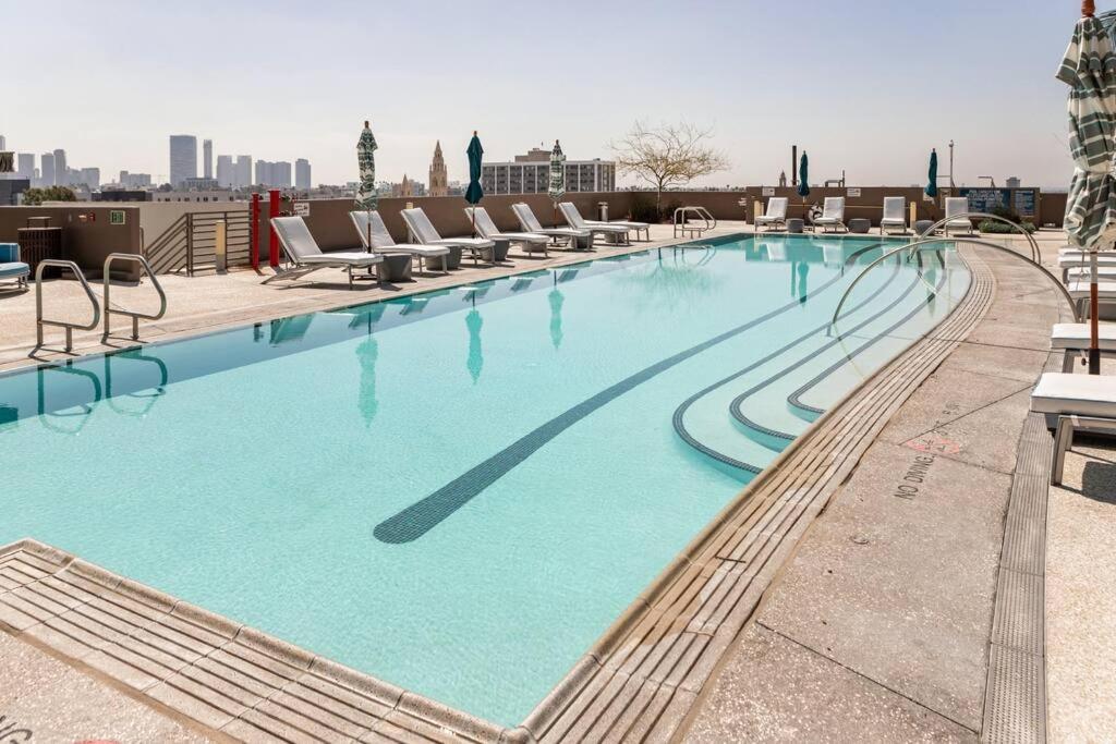 Apartment Gorgeous Luxury High Rise W/prvt Parking