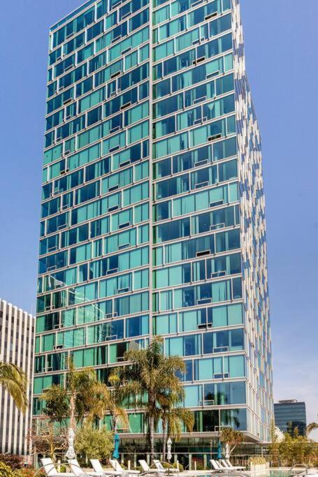 Gorgeous Luxury High Rise W/prvt Parking Los Angeles