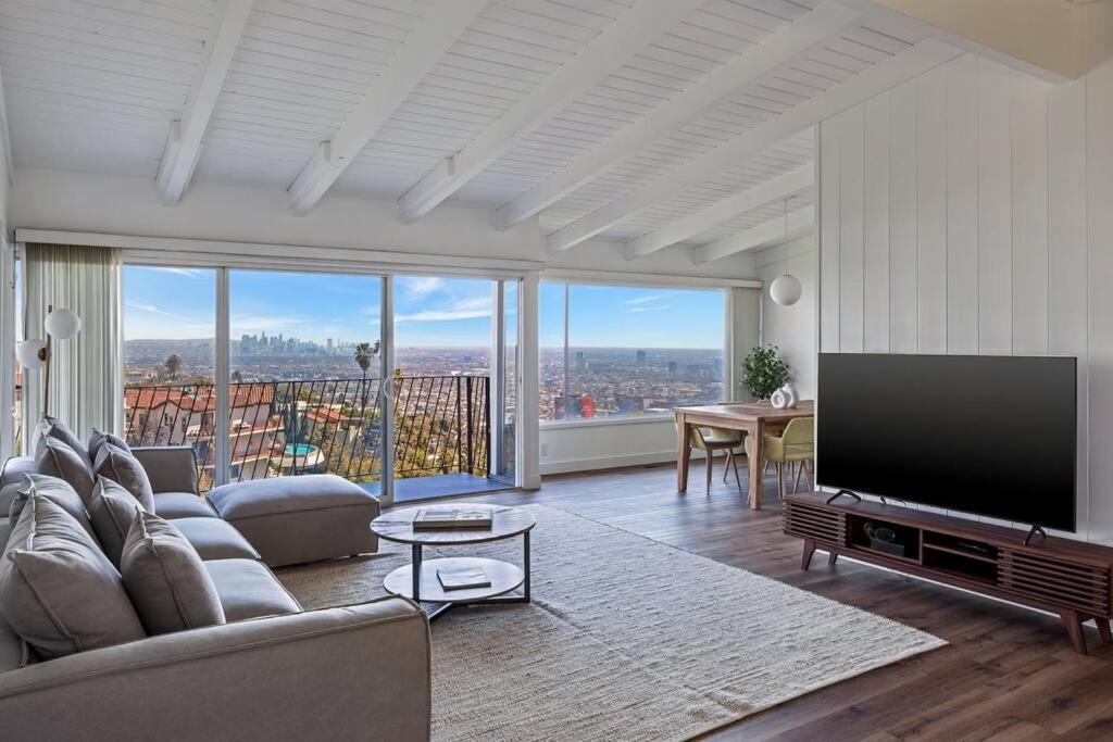 Gorgeous La Views Hollywood Hills Holiday home Los Angeles