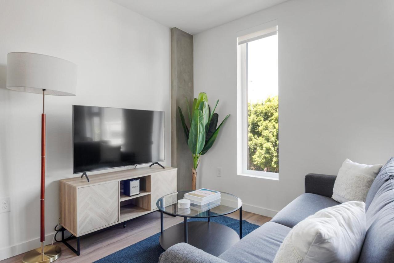 Hollywood 1br W Pool Gym Nr Coffee Shops Lax-1112 Apartamento *