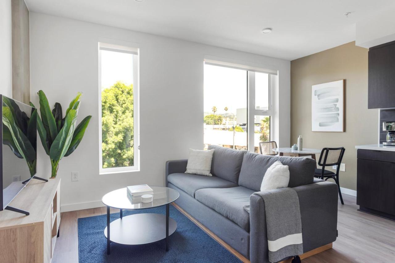 Apartment Hollywood 1br W Pool Gym Nr Coffee Shops Lax-1112