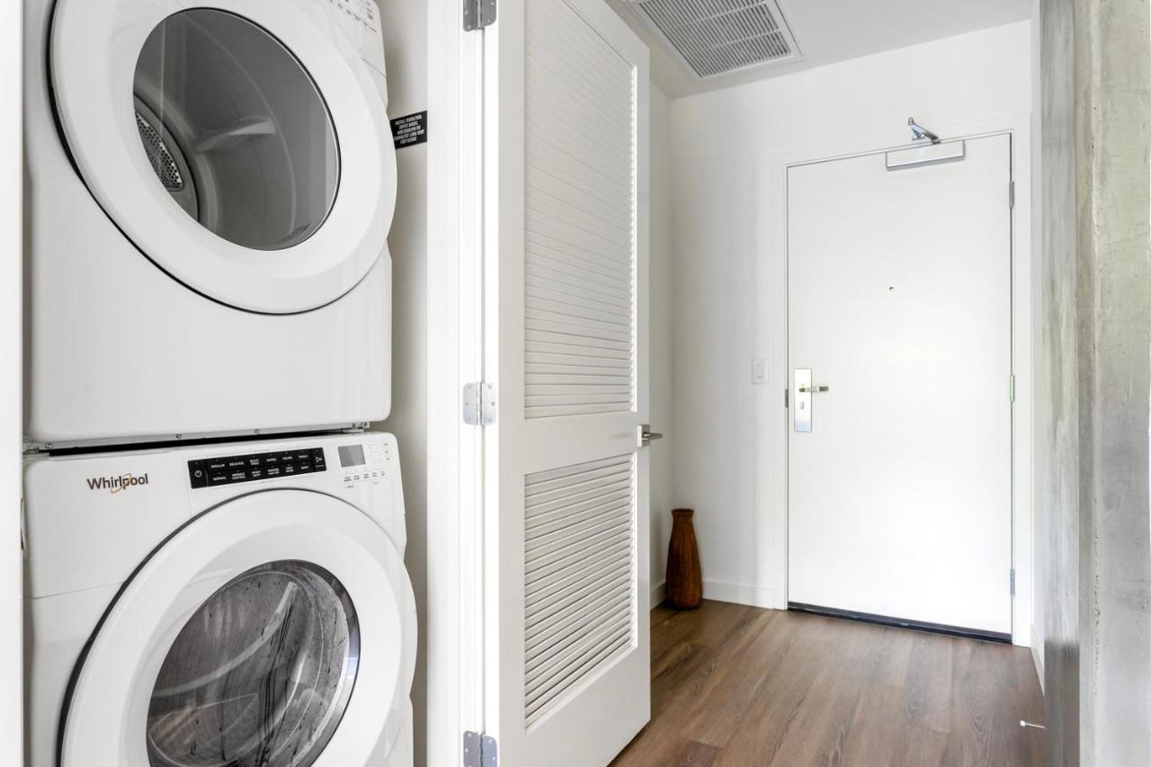 Apartment Hollywood 1br W Pool Gym Nr Coffee Shops Lax-1112 *