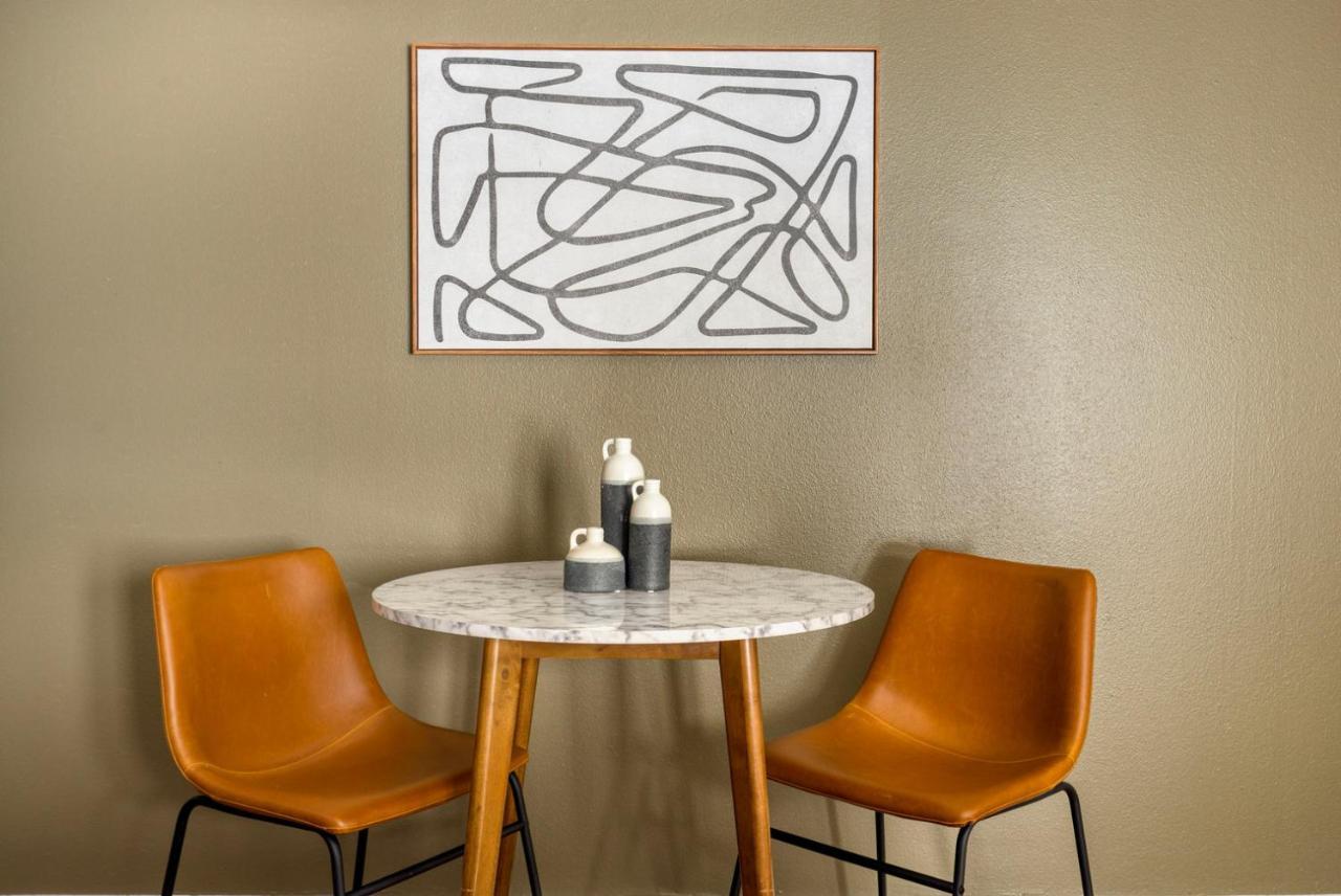 Apartment Beverly Hills 1br W Gym Pool Nr Bars Shops Lax-1119 Los Angeles