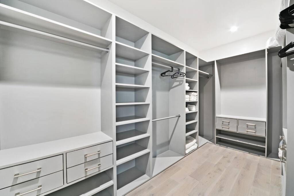 Beverly Hills Lux W. Pool, Rooftop & Parking
