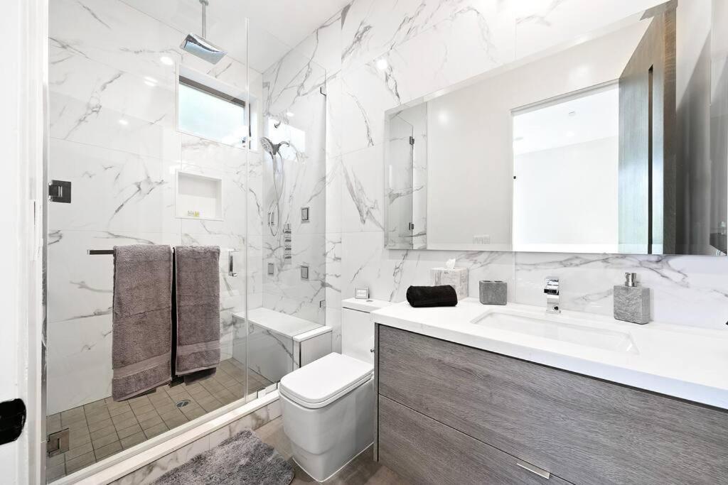 Beverly Hills Lux W. Pool, Rooftop & Parking * Los Angeles