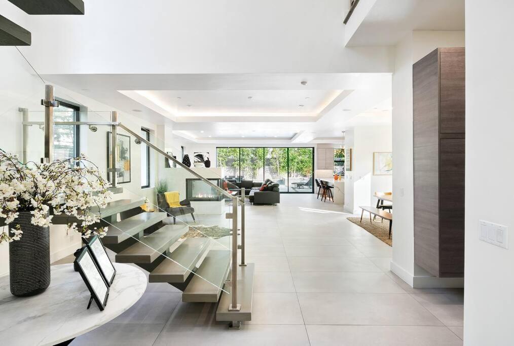 Villa Beverly Hills Lux W. Pool, Rooftop & Parking