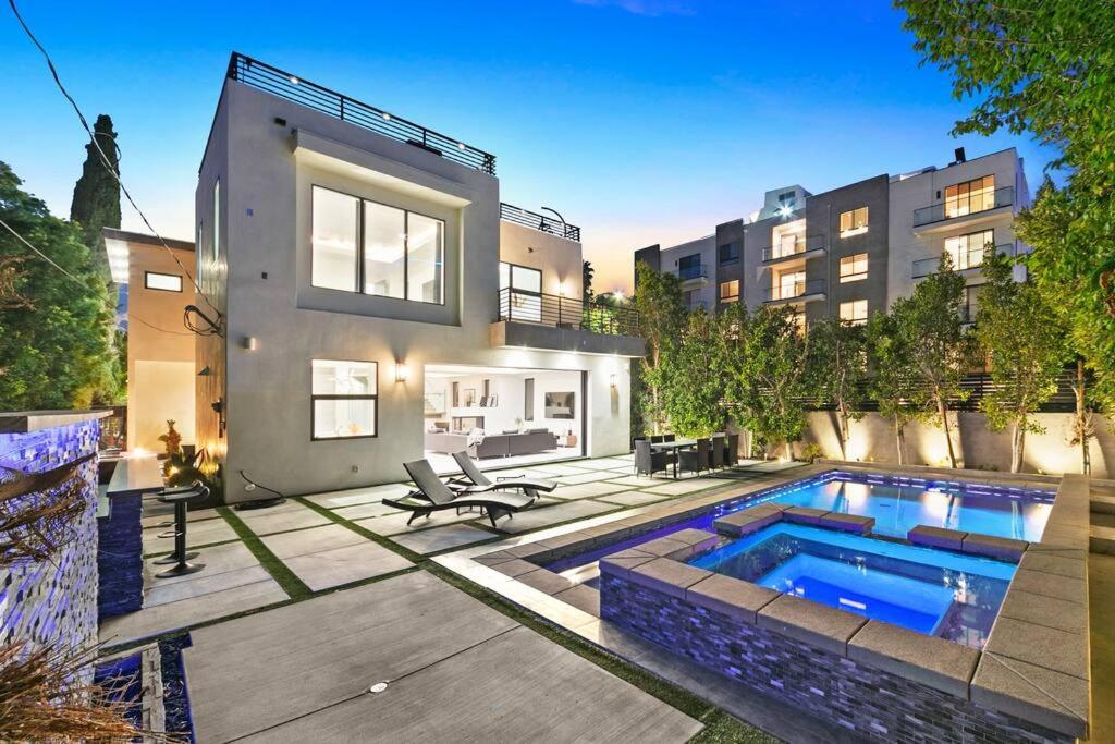 Villa Beverly Hills Lux W. Pool, Rooftop & Parking