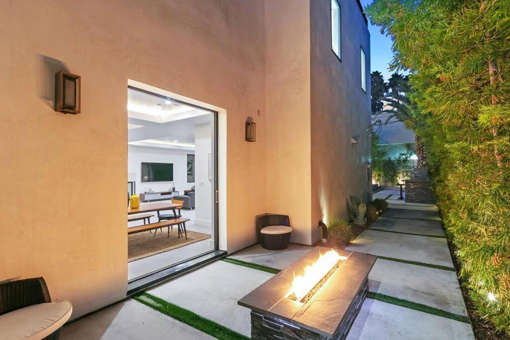 Beverly Hills Lux W. Pool, Rooftop & Parking * Los Angeles