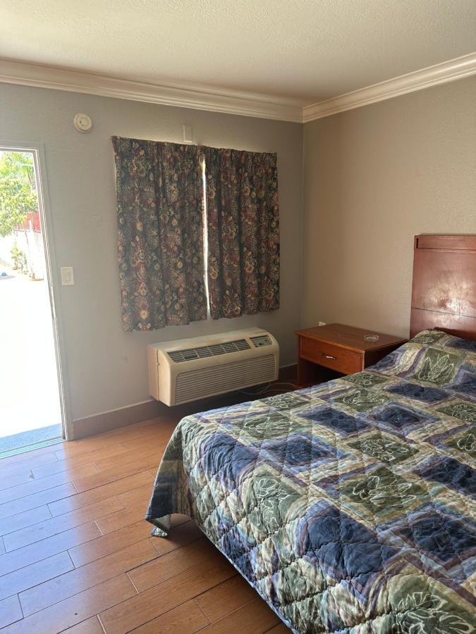 Motel Twenty-first Century Los Angeles