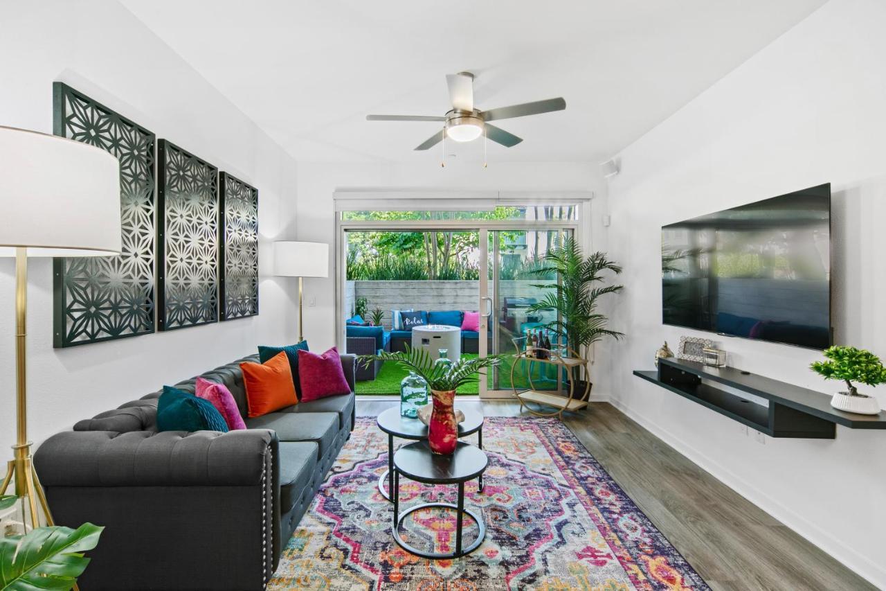 Fairfax District Chic Oasis 2 Bedroom With Den 136 *
