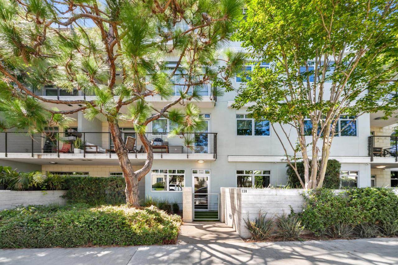 Beverly Grove Chic Oasis 2 Bedroom With Den 138 * Los Angeles