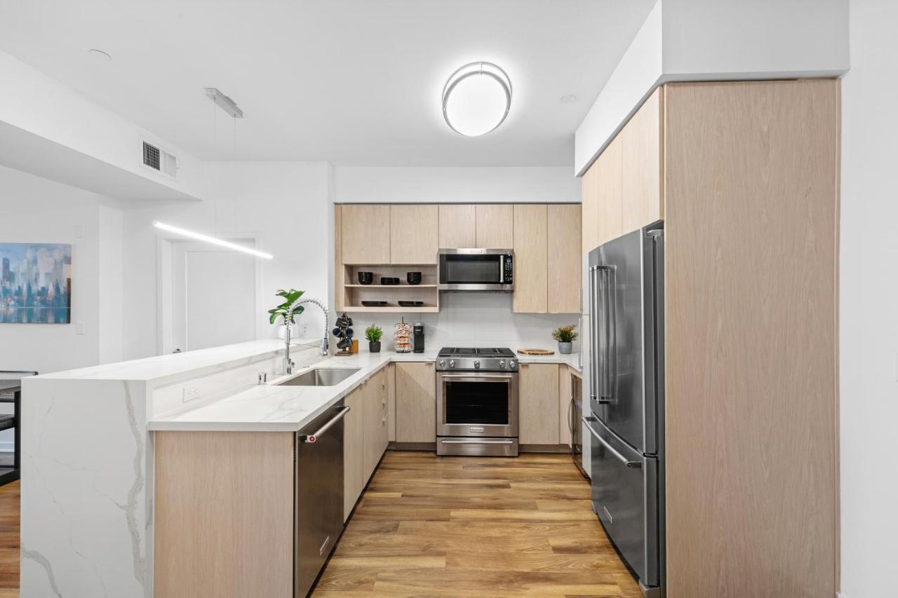 Beverly Grove Chic Oasis 2 Bedroom With Den 138 Aparthotel
