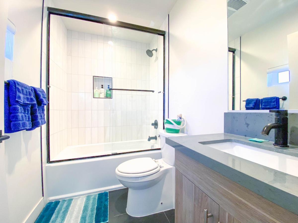 Stylish 3 Br/3br Family House Holiday home Los Angeles