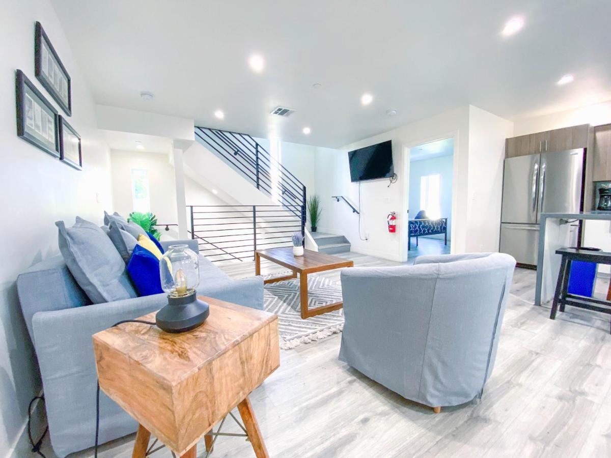 Holiday home Stylish 3 Br/3br Family House