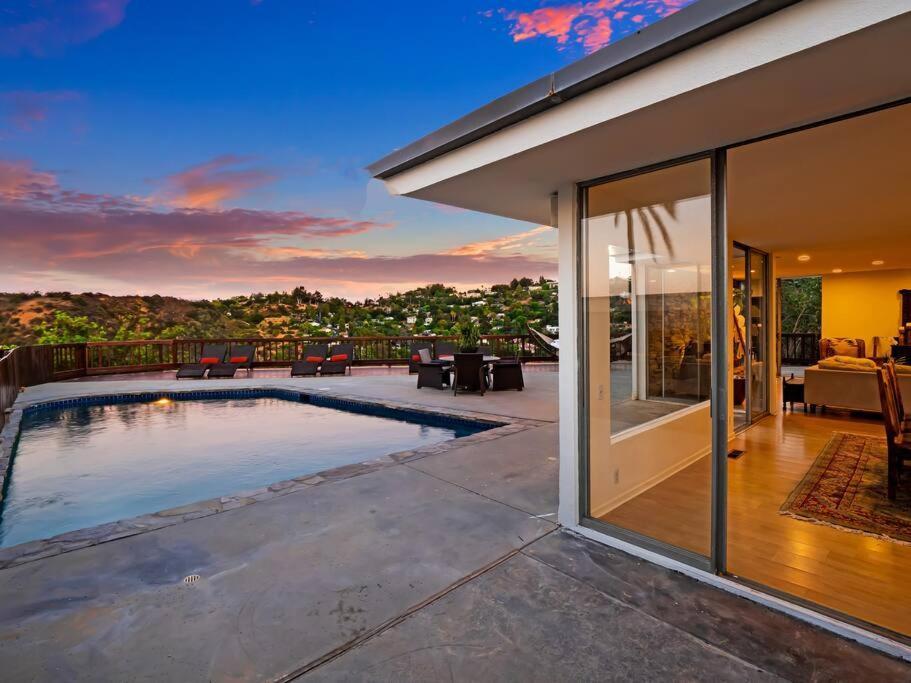 Mulholland Hills Retreat W/best Views In La Holiday home *