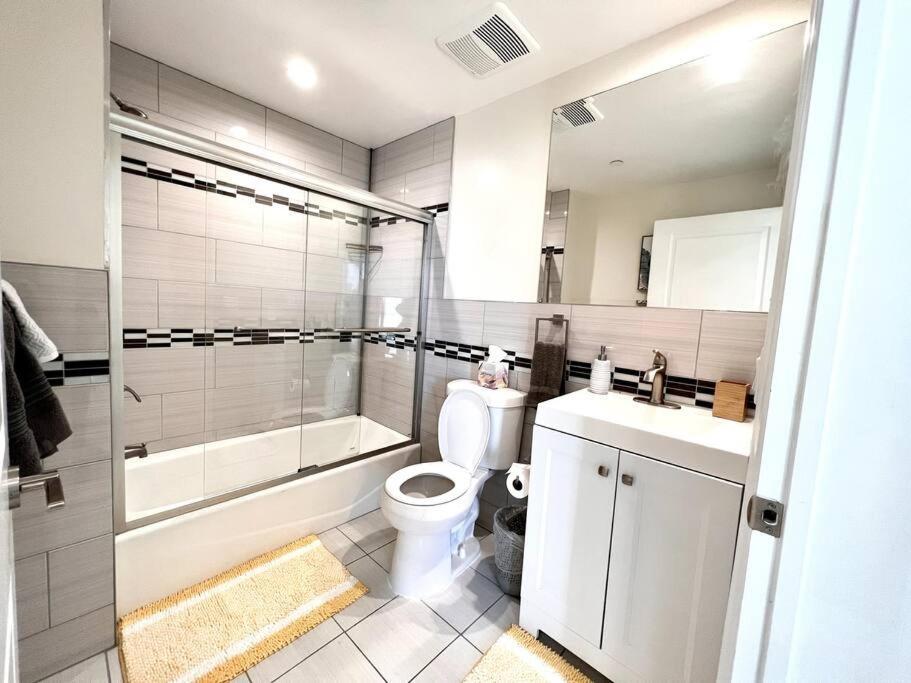 Coastal Oasis 3 Bedroom Apt By Lax/sofi Stadium Apartment *