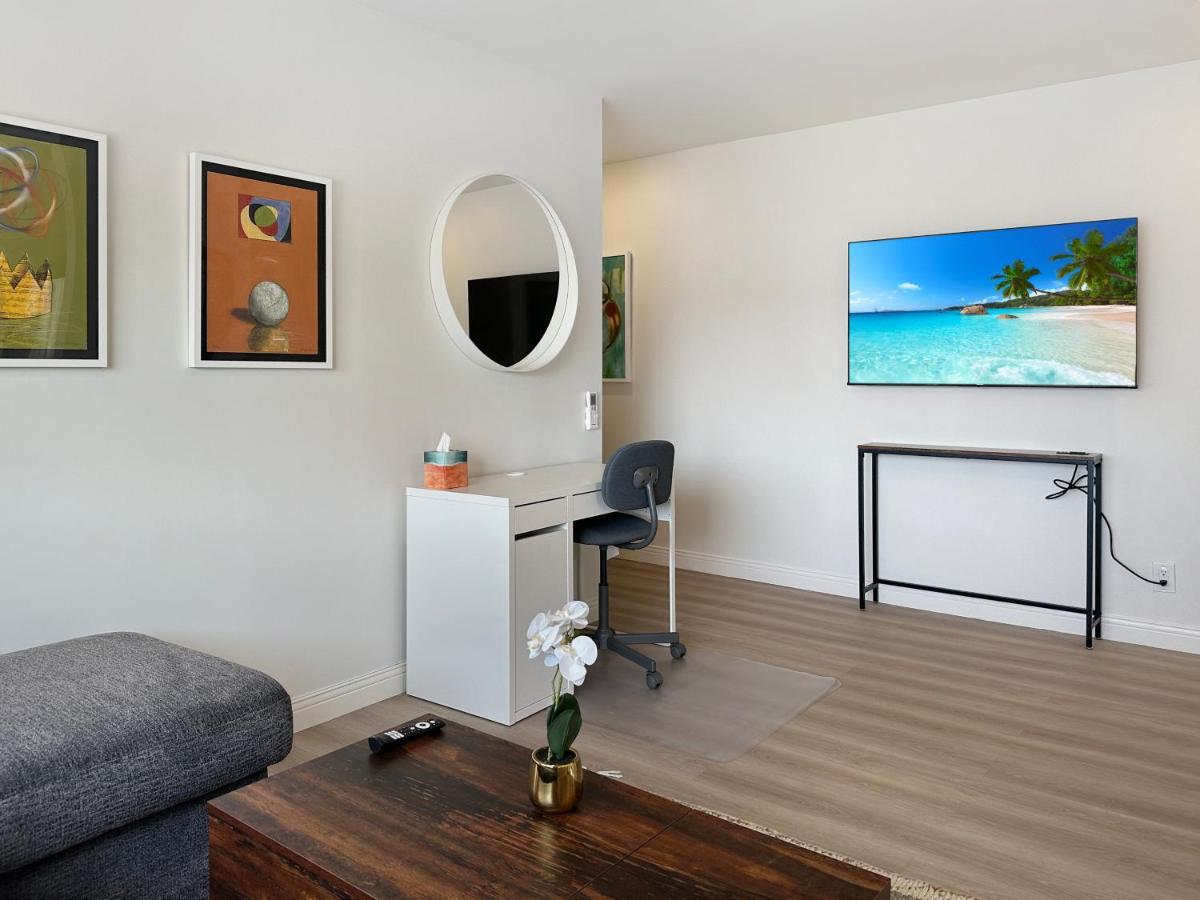 Digital Nomads Haven Fast Wi-fi And Comfortable Apartment Los Angeles