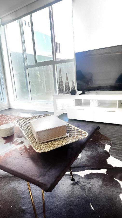 Dtla Luxury With Pool, Gym, Work Pods & Conference Apartment Los Angeles