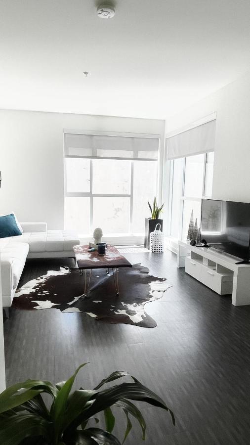 Dtla Luxury With Pool, Gym, Work Pods & Conference