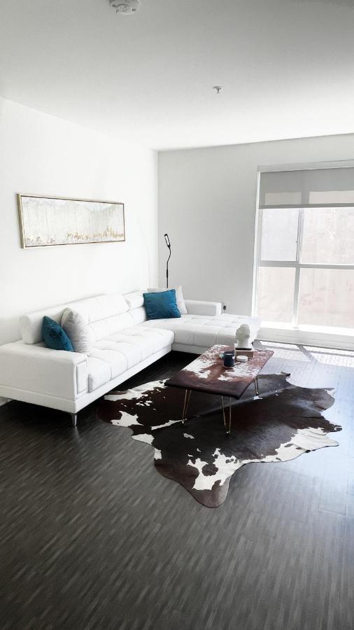 Dtla Luxury With Pool, Gym, Work Pods & Conference Los Angeles