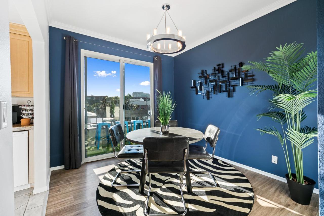 Beverly Hills Penthouse 2 Bedroom With Parking 407 * Los Angeles