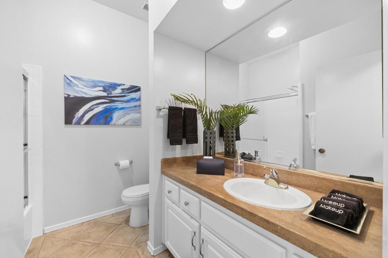 Aparthotel Beverly Hills Penthouse 2 Bedroom With Parking 407