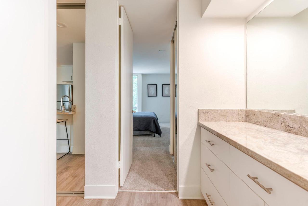 New Luxury Weho Boys Town