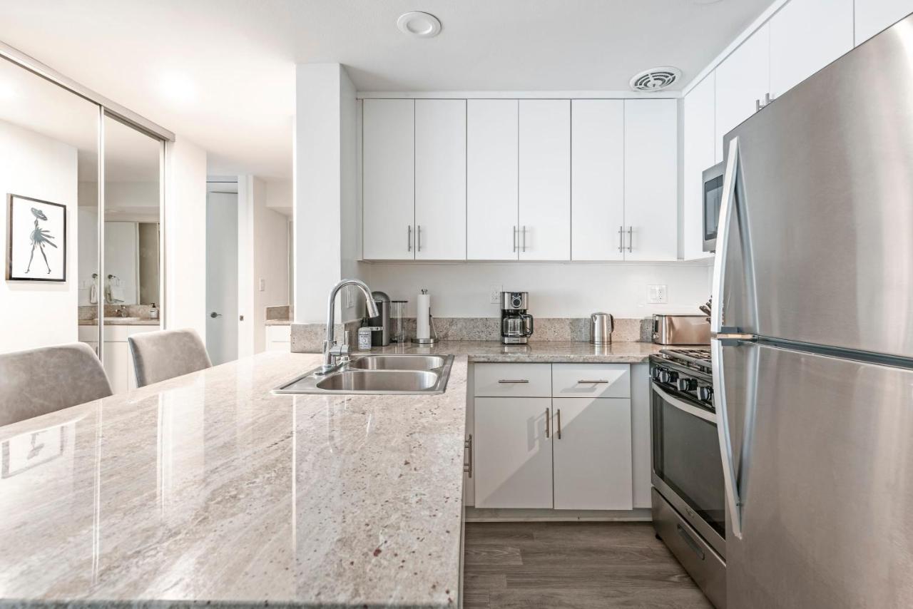 New Luxury Weho Boys Town * Los Angeles