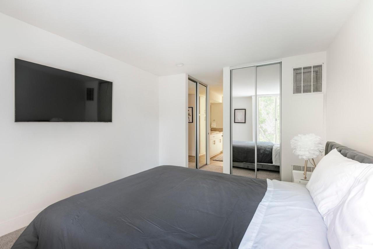 New Luxury Weho Boys Town *