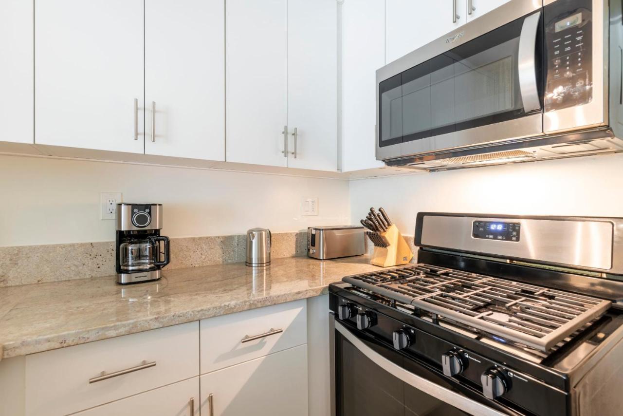 New Luxury Weho Boys Town * Los Angeles