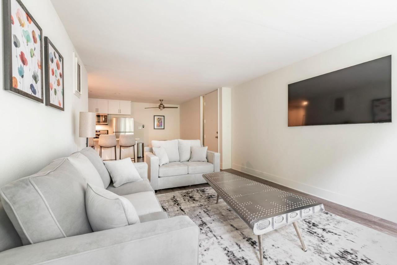 New Luxury Weho Boys Town Apartment *