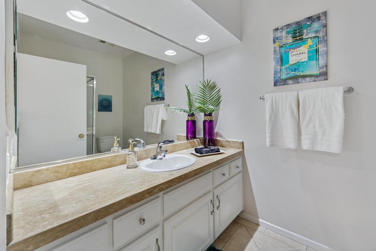 Aparthotel Beverly Hills Chic 2 Bed 2bath With Patio And Parking 309 *
