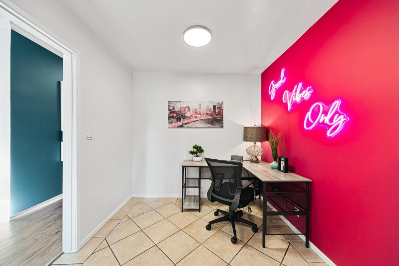 Beverly Hills Chic 2 Bed 2bath With Patio And Parking 309 Aparthotel Los Angeles
