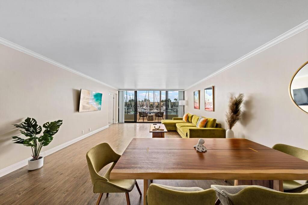 Sunset Serenade Marina Front Paradise Apartment Los Angeles