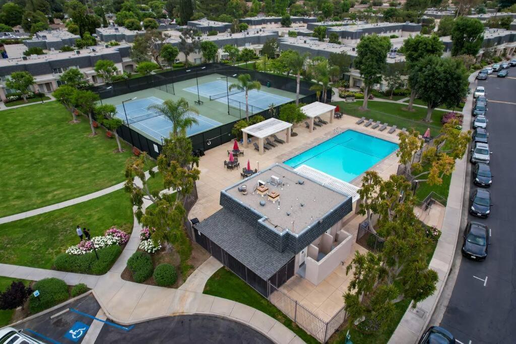 Brand New Remodeled 3 Bedroom In Reseda Los Angeles