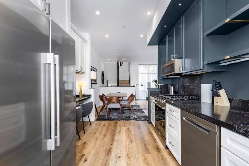 4br Modern & Spacious Townhouse W/ Free Parking Apartment Los Angeles